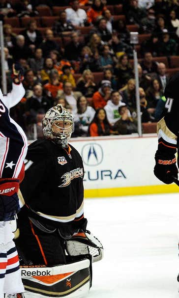 Foligno's 2 goals help Blue Jackets beat Ducks